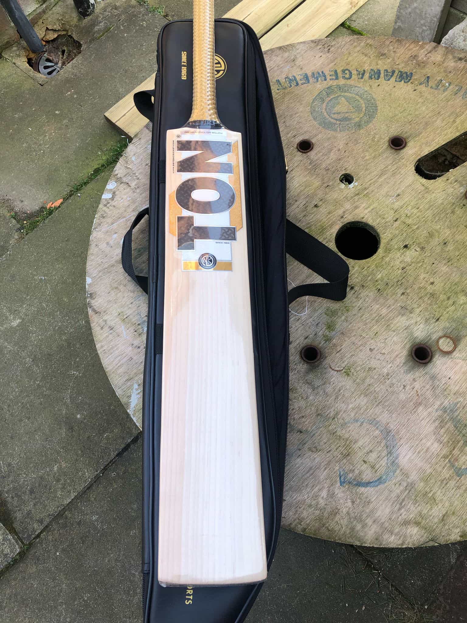 SS Abhishek Sharma Players English Willow Cricket Bat-SH - Premium Cricket Equipment