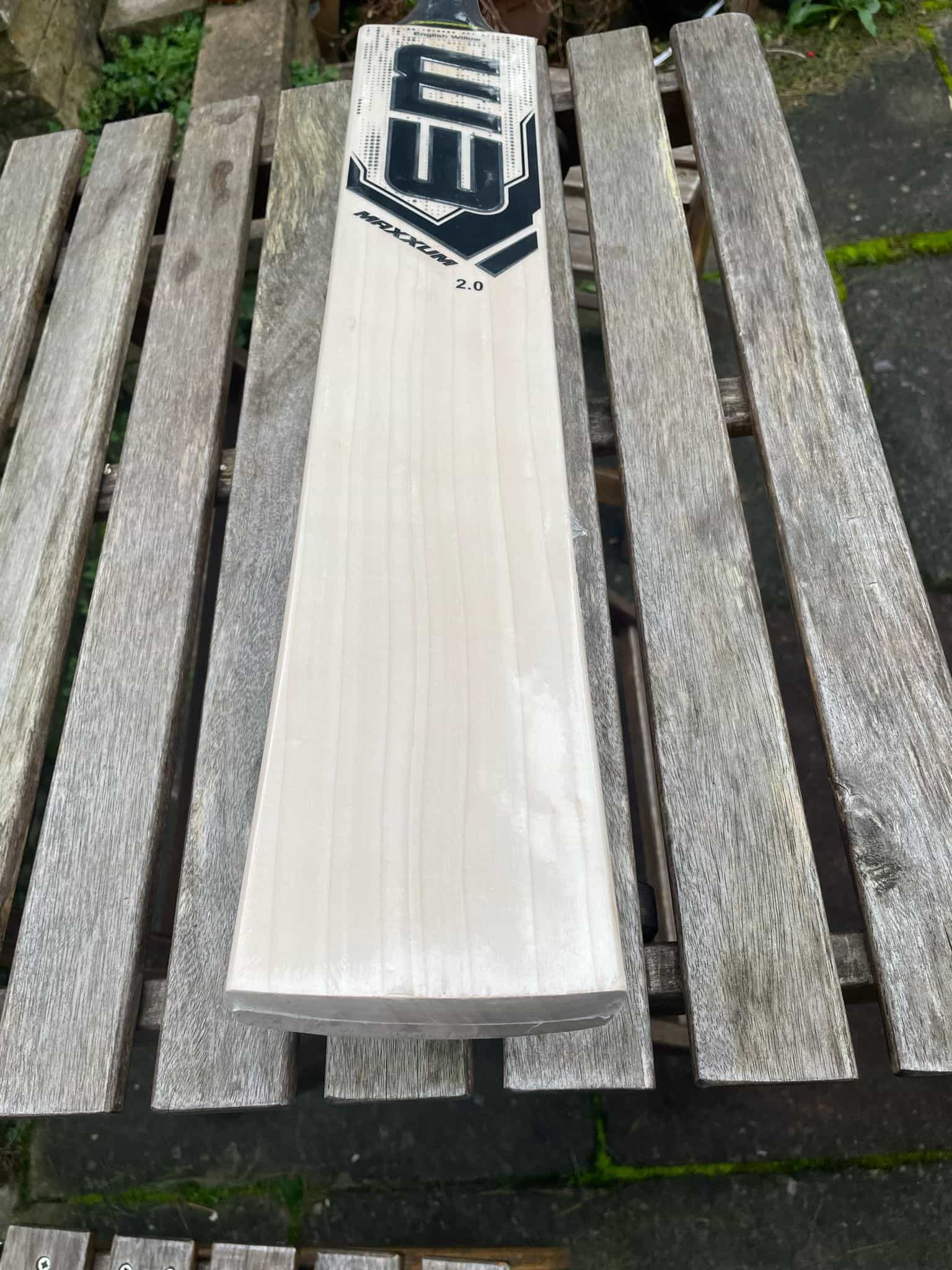 EM MAXXUM 2.0 CRICKET BAT - Premium Cricket Equipment