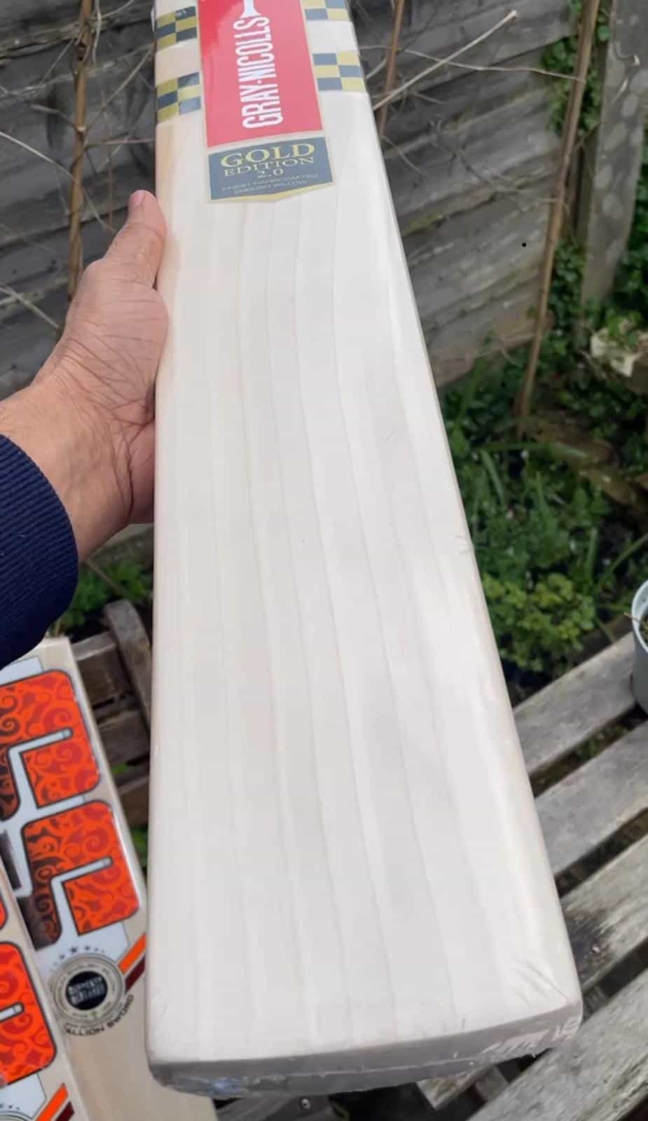 Gray Nicholls Gold 2.0 English willow cricket bat - Premium Cricket Equipment