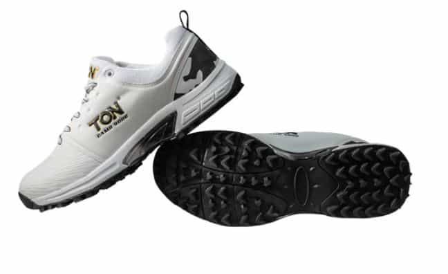 TON CAMO 9000 Cricket shoes size 6 - Premium Cricket Equipment